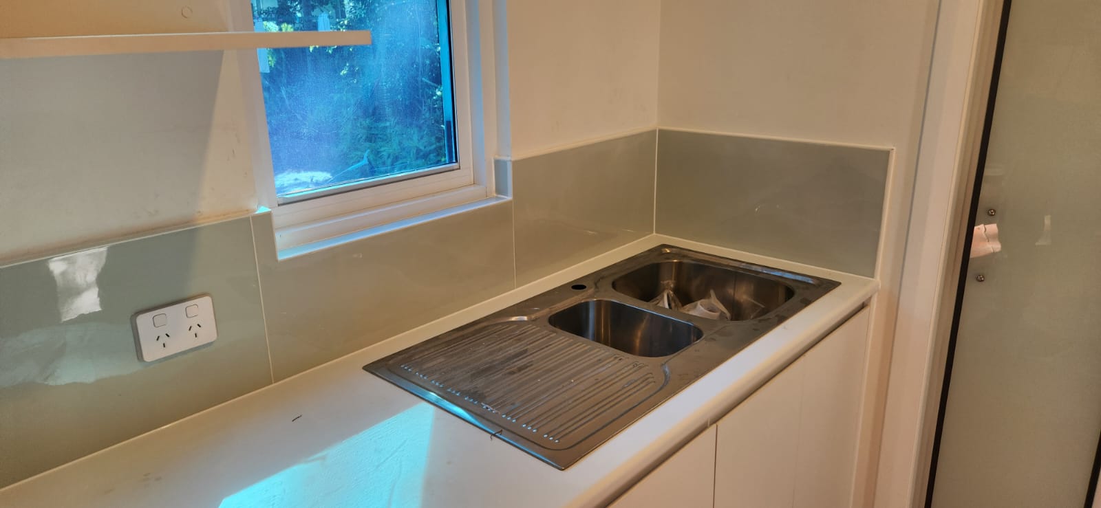 External Sealing Background